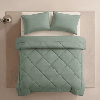 EasySleep Blanket® Quick-drying 2-in-1 duvet that eliminates the need for bedding.