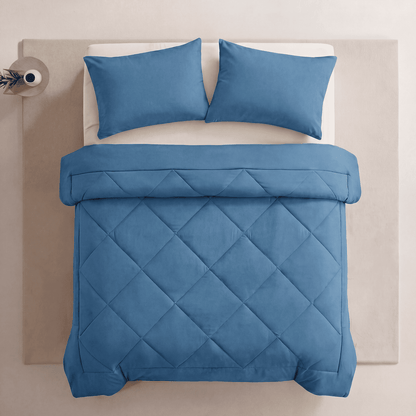 EasySleep Blanket® Quick-drying 2-in-1 duvet that eliminates the need for bedding.